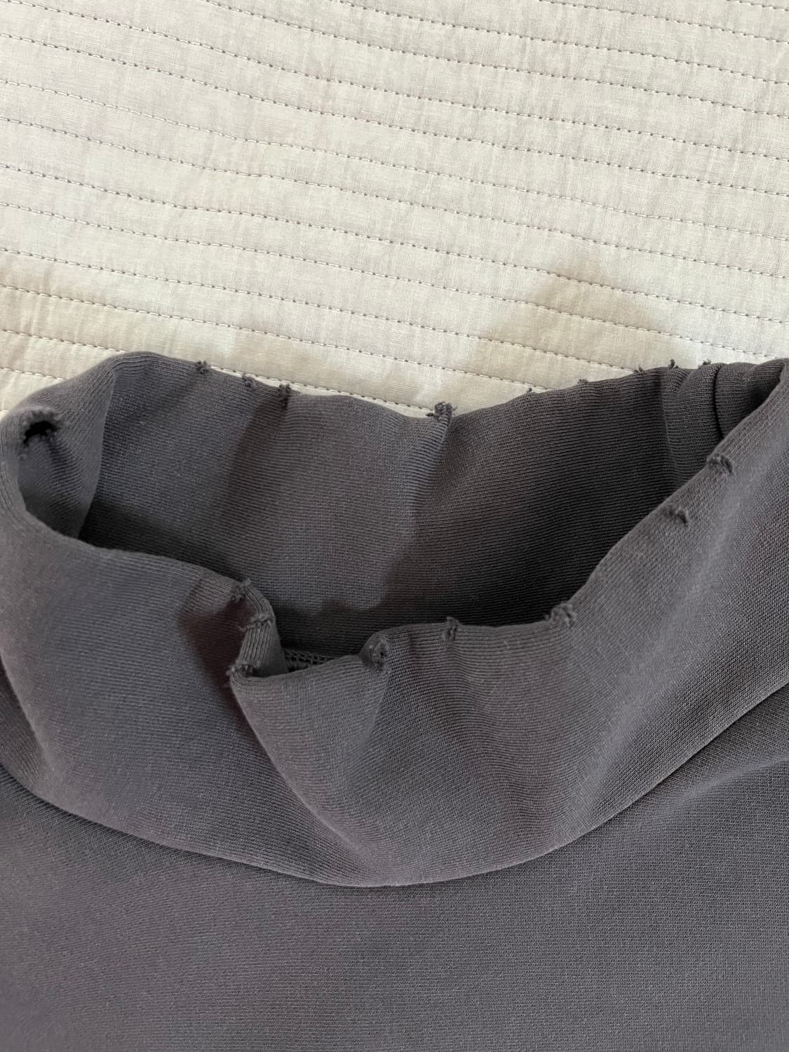 이지 갭 하이 넥 스웨터 다크 그레이 xs 상품이미지4