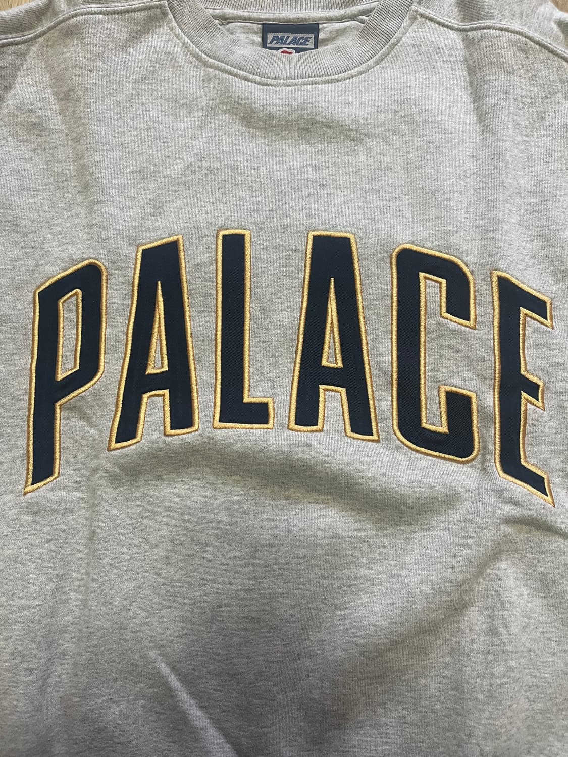 팔라스 PALACE 크루넥,맨투맨 사이즈 M 판매합니다 상품이미지2