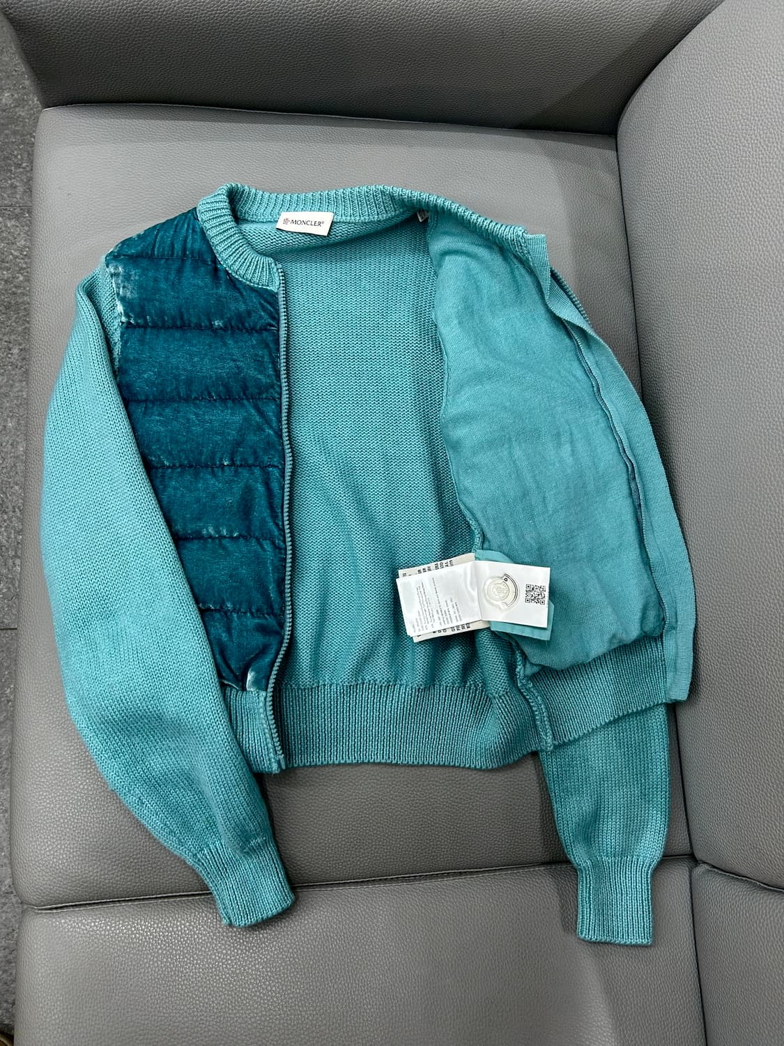 Moncler 키즈 MAGLIA 니트 구스밸뱃집업(10세) 상품이미지7
