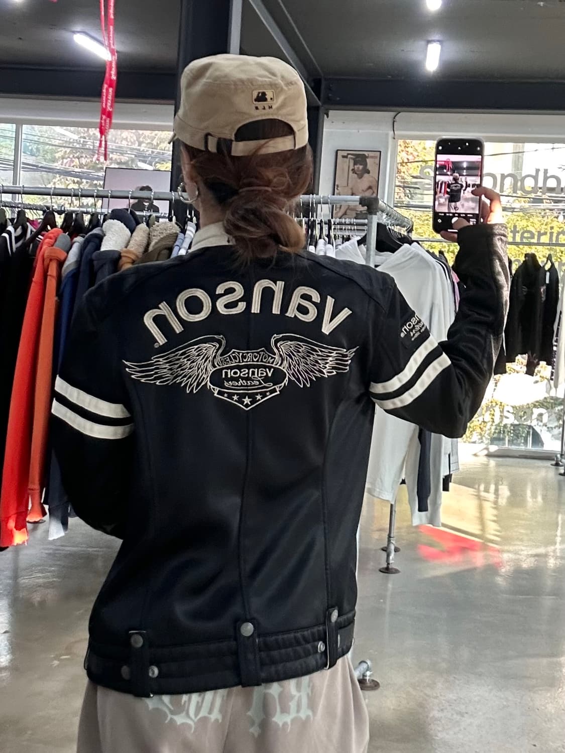 벤슨 윙자수 넥버클 투웨이 라이더자켓 상품이미지1