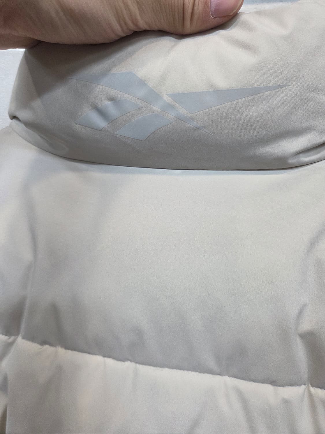 리복 숏패딩 베이지 L 상품이미지3