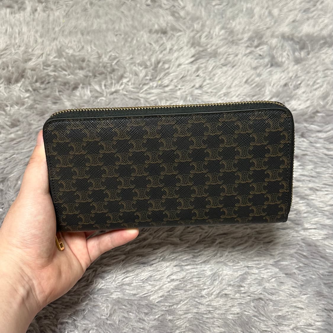 [정품 OS] 셀린느 트리옹프 캔버스 라지 지퍼돌이 장지갑 상품이미지1