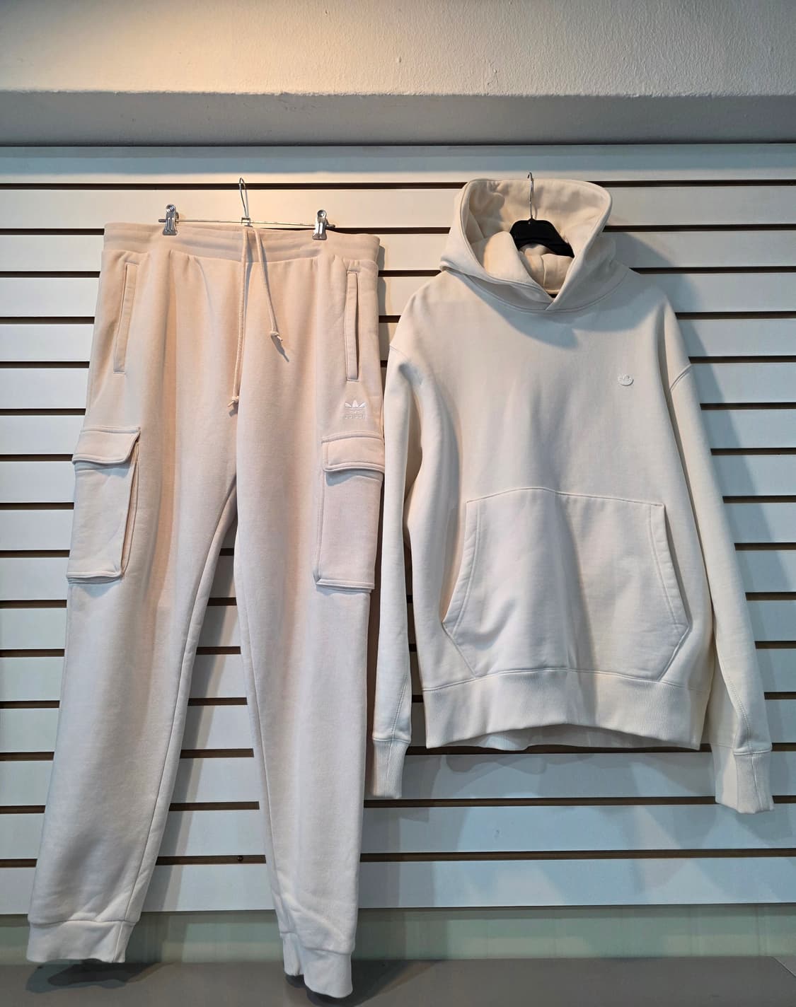 ADIDAS 아디다스 츄리닝 세트 상품이미지1