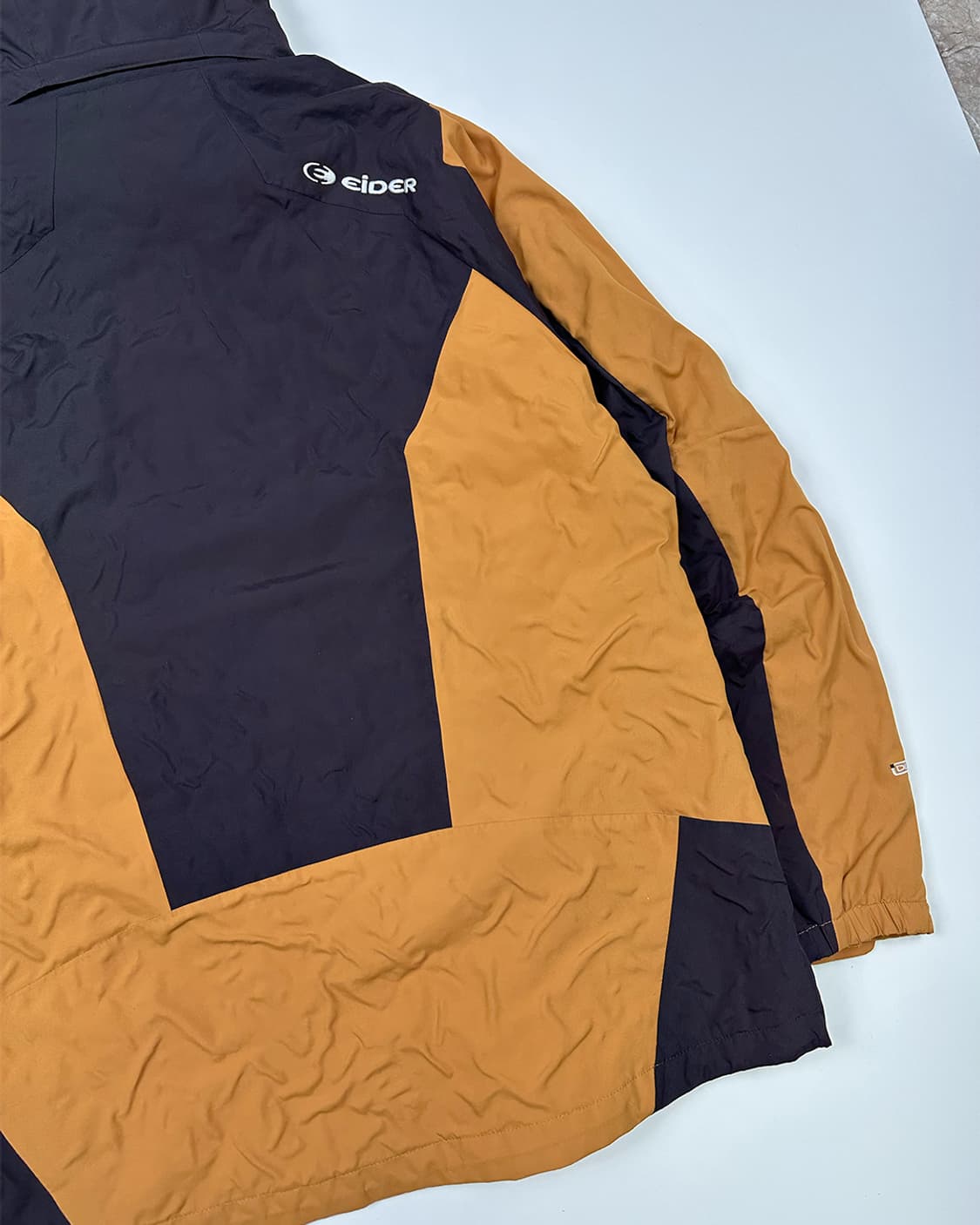 아이더 배색 바람막이 상품이미지5