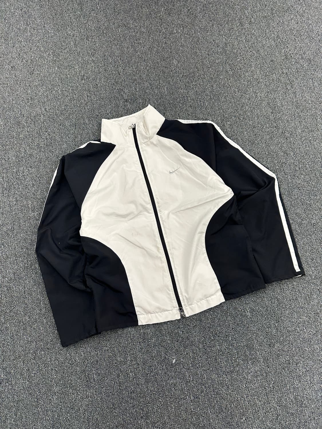 00s 나이키 올드스쿨 바람막이 자켓 상품이미지2