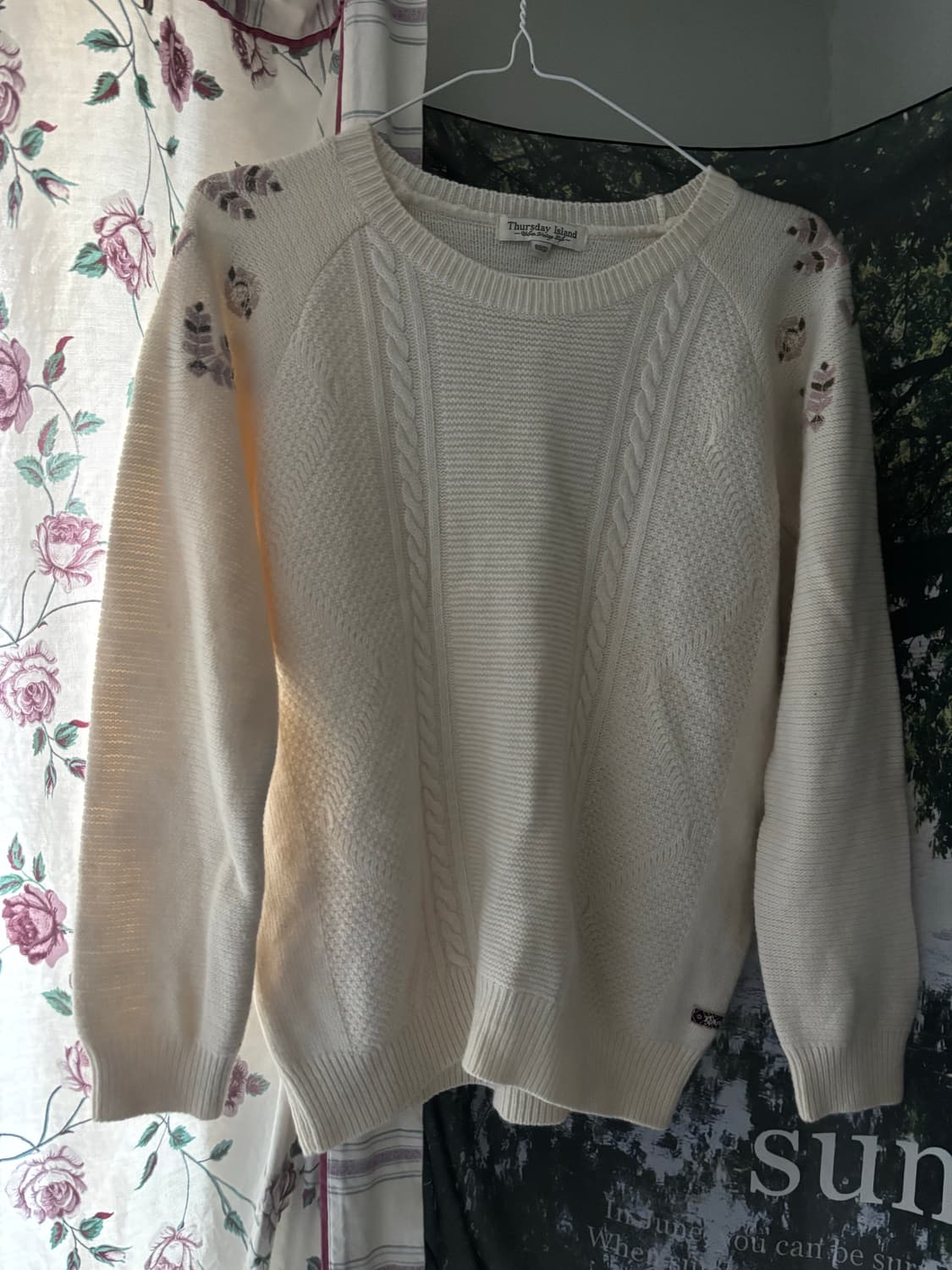 Thursday Island 꽈배기 플라워 니트 아이보리 S 모리걸 상품이미지1