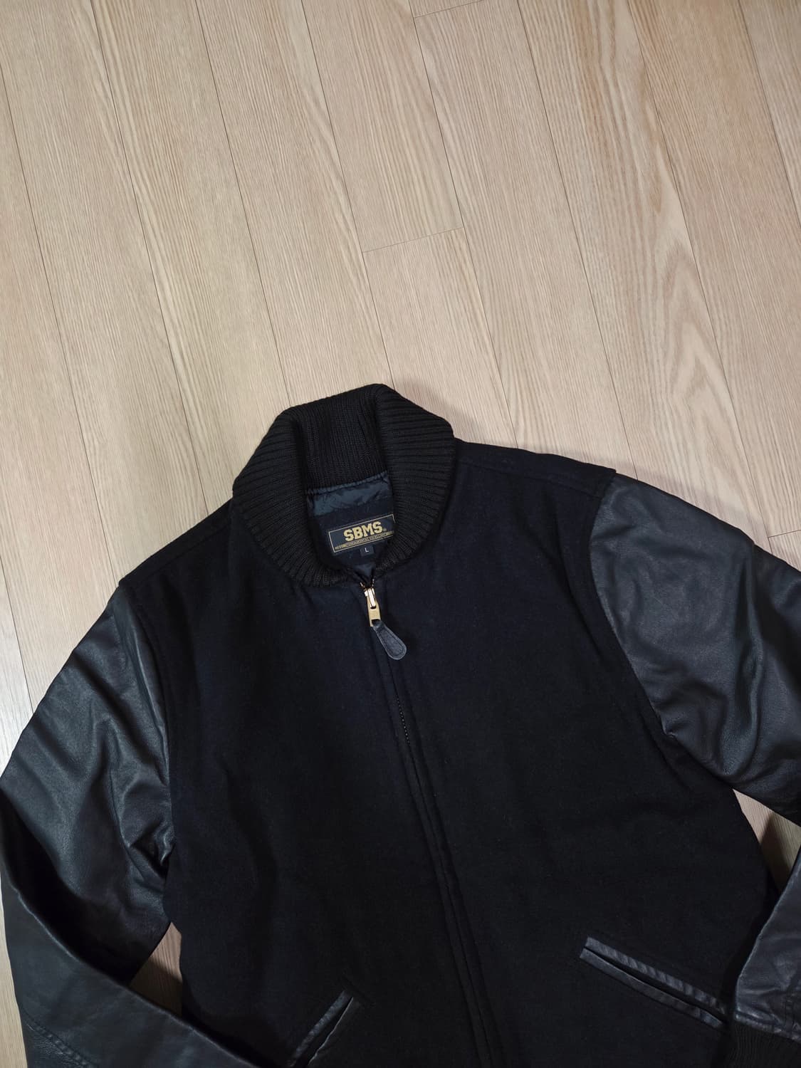SBMS 카우 레더 금장 지퍼 울 바시티 재킷 상품이미지4