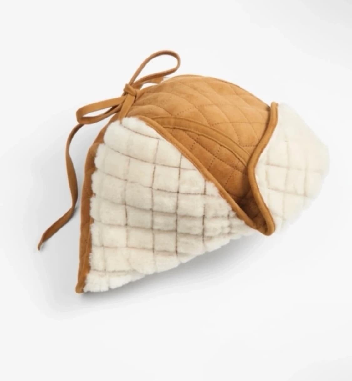 (새상품)샤넬코코네쥬 트래퍼햇 상품이미지4