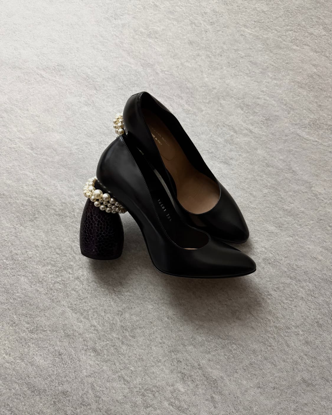 드리스반노튼 진주 펌프스힐 상품이미지3