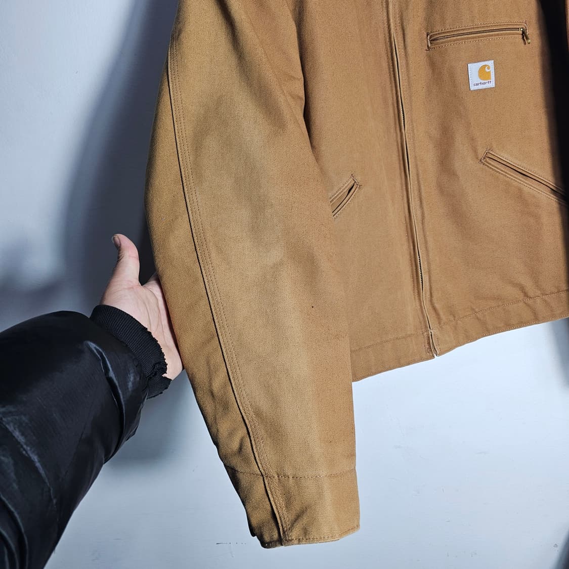 L 칼하트 joo1 베이지 디트로이트 자켓 상품이미지2