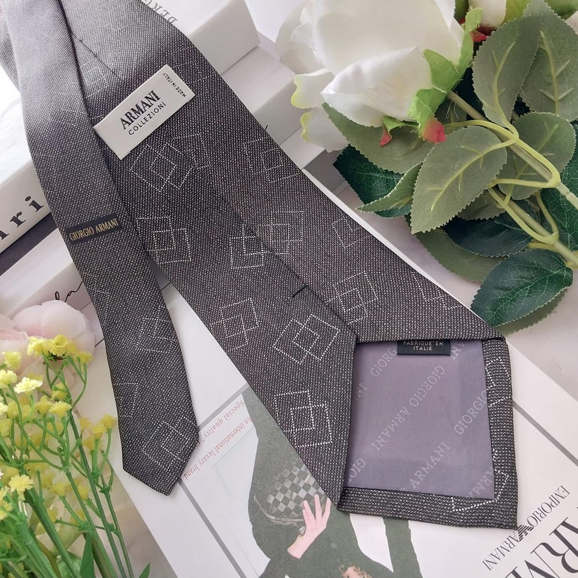 아르마니 꼴레지오니 실크 그레이 넥타이 9.9cm A+등급 K1323
 상품이미지5