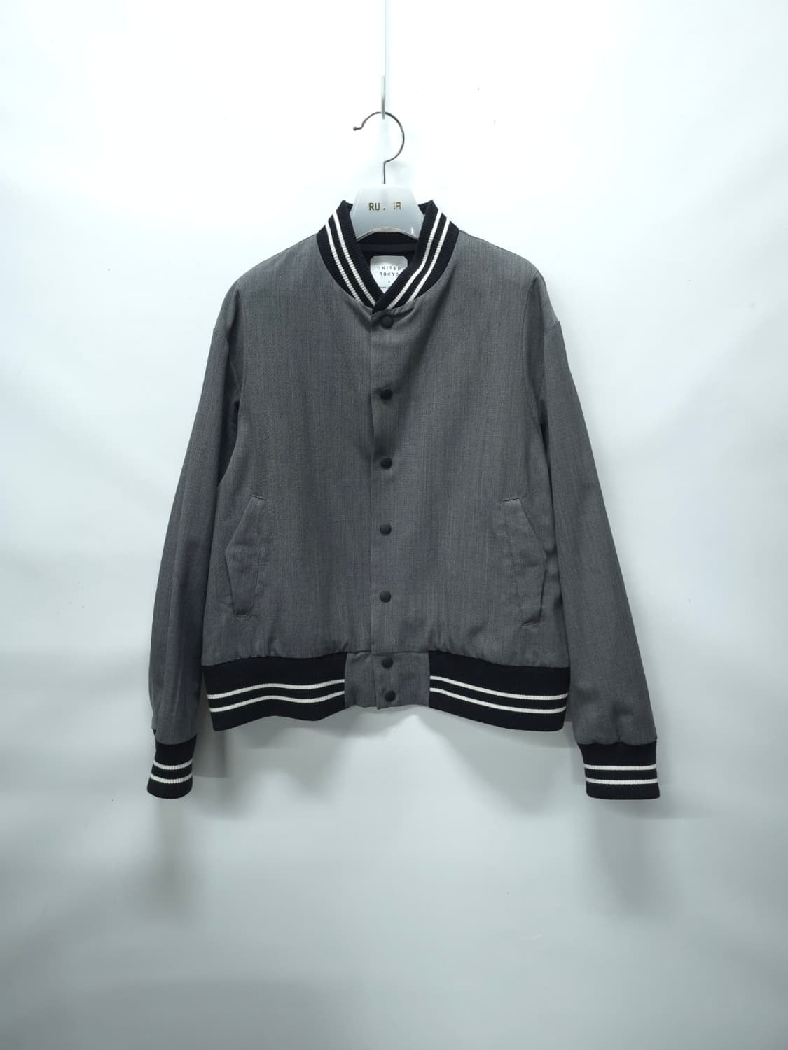​유나이티드도쿄 남성 스타디움 자켓 (그레이/2사이즈) 상품이미지1