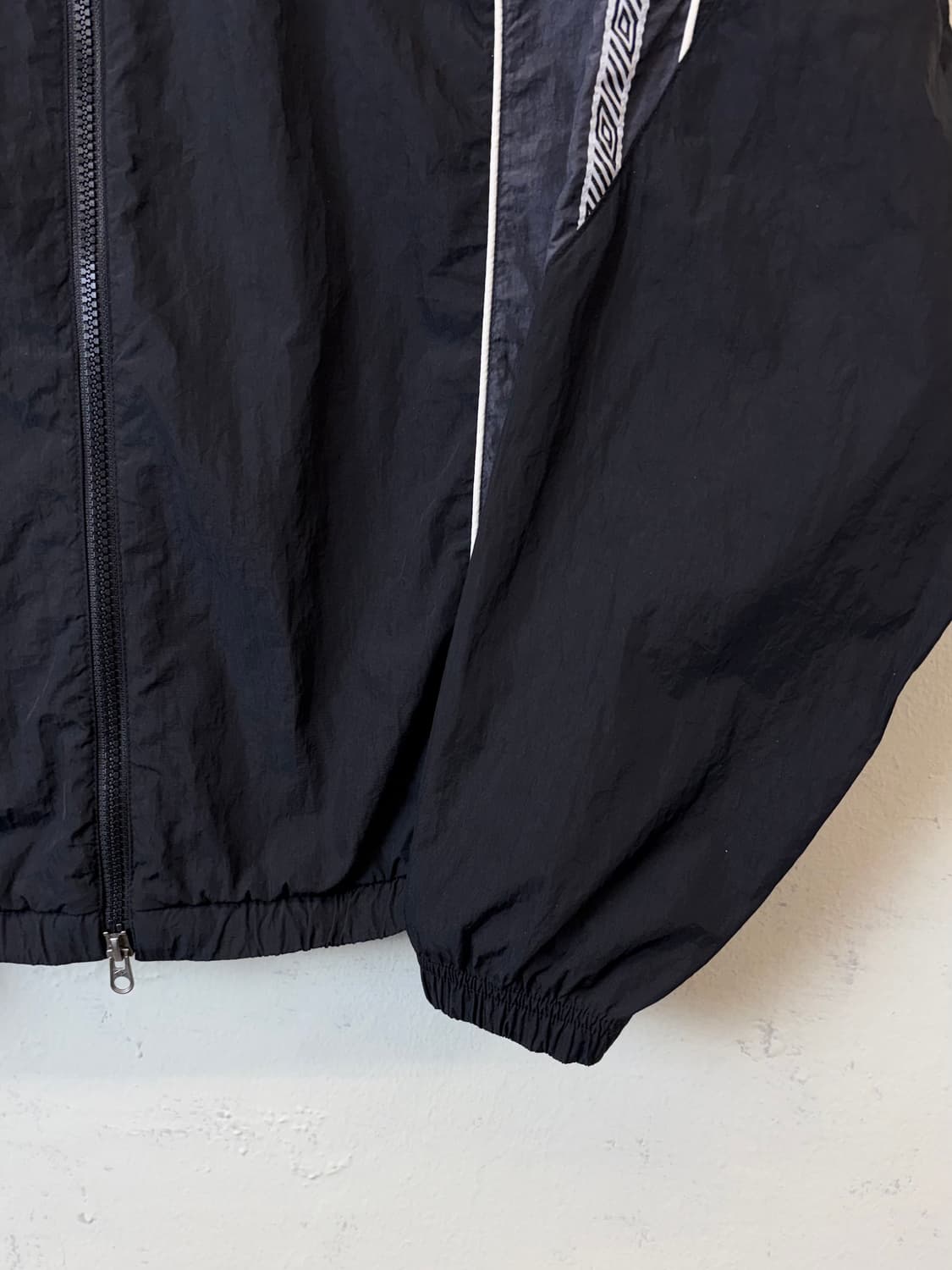 엄브로 신형 바람막이 블랙 상품이미지4