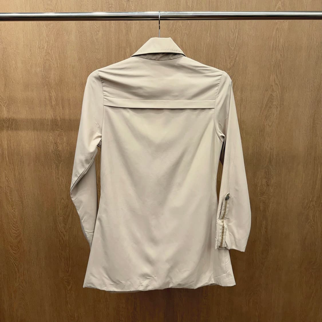 크리스찬 디올 롱 자켓 포켓 지퍼 스트랩 디테일 슬림핏 베이지 핑크 상품이미지3