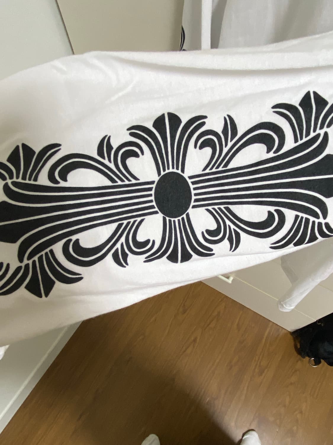 크롬하츠 홀스슈 플로랄 롱슬리브 사이즈 m (풀구성) 상품이미지4