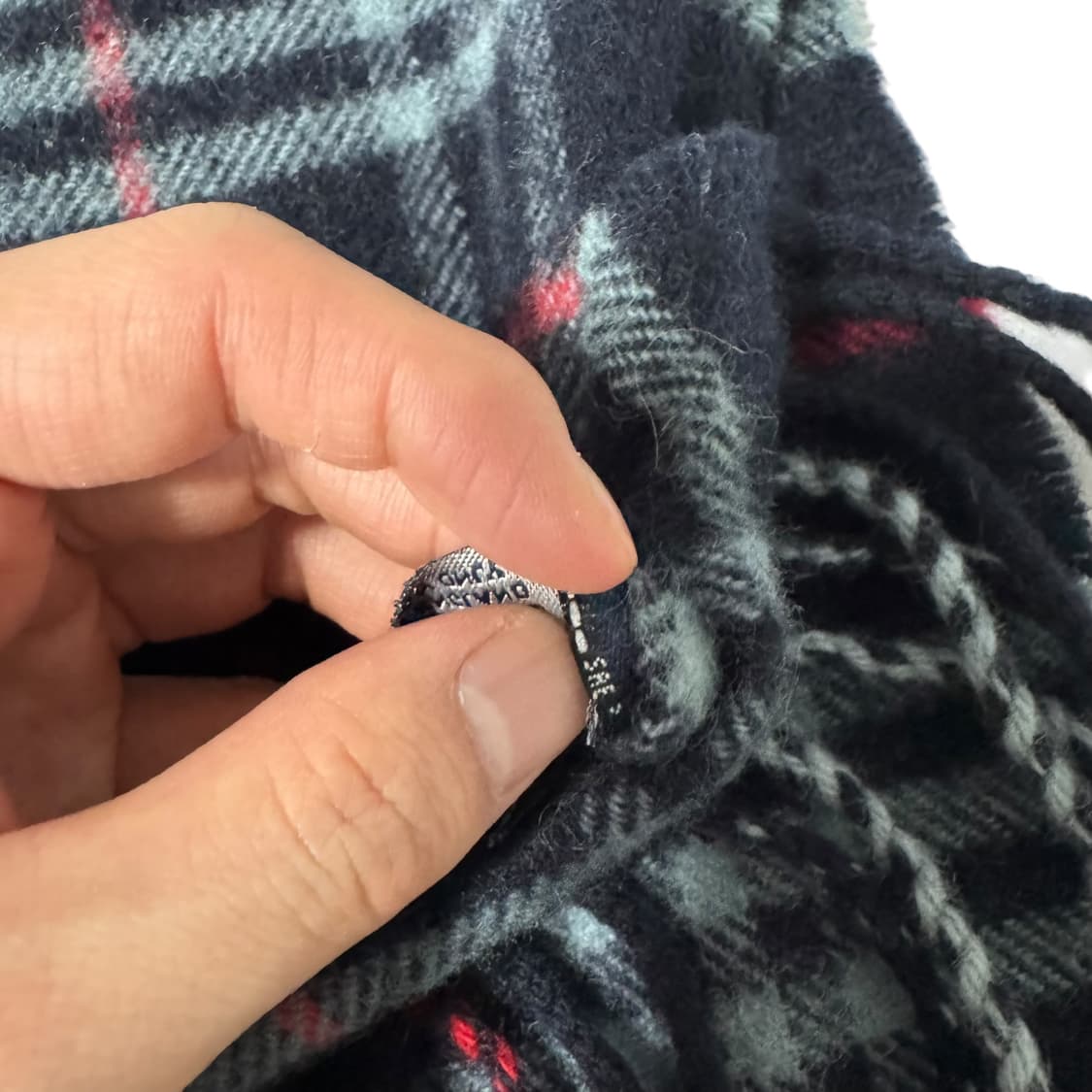 정품 버버리 노바체크 네이비 머플러 상품이미지4