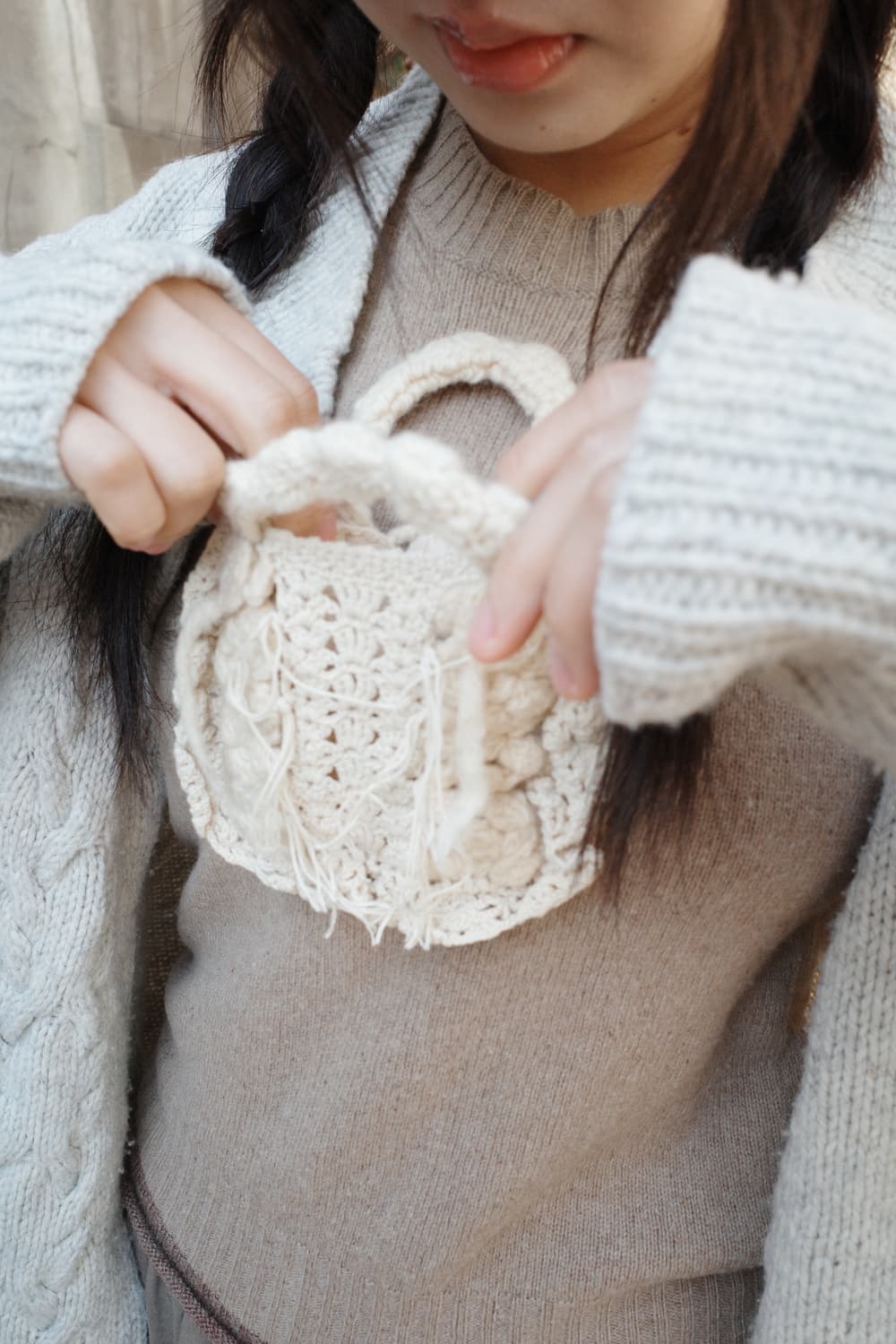 Hand bag crocheted back button knit top 상품이미지4