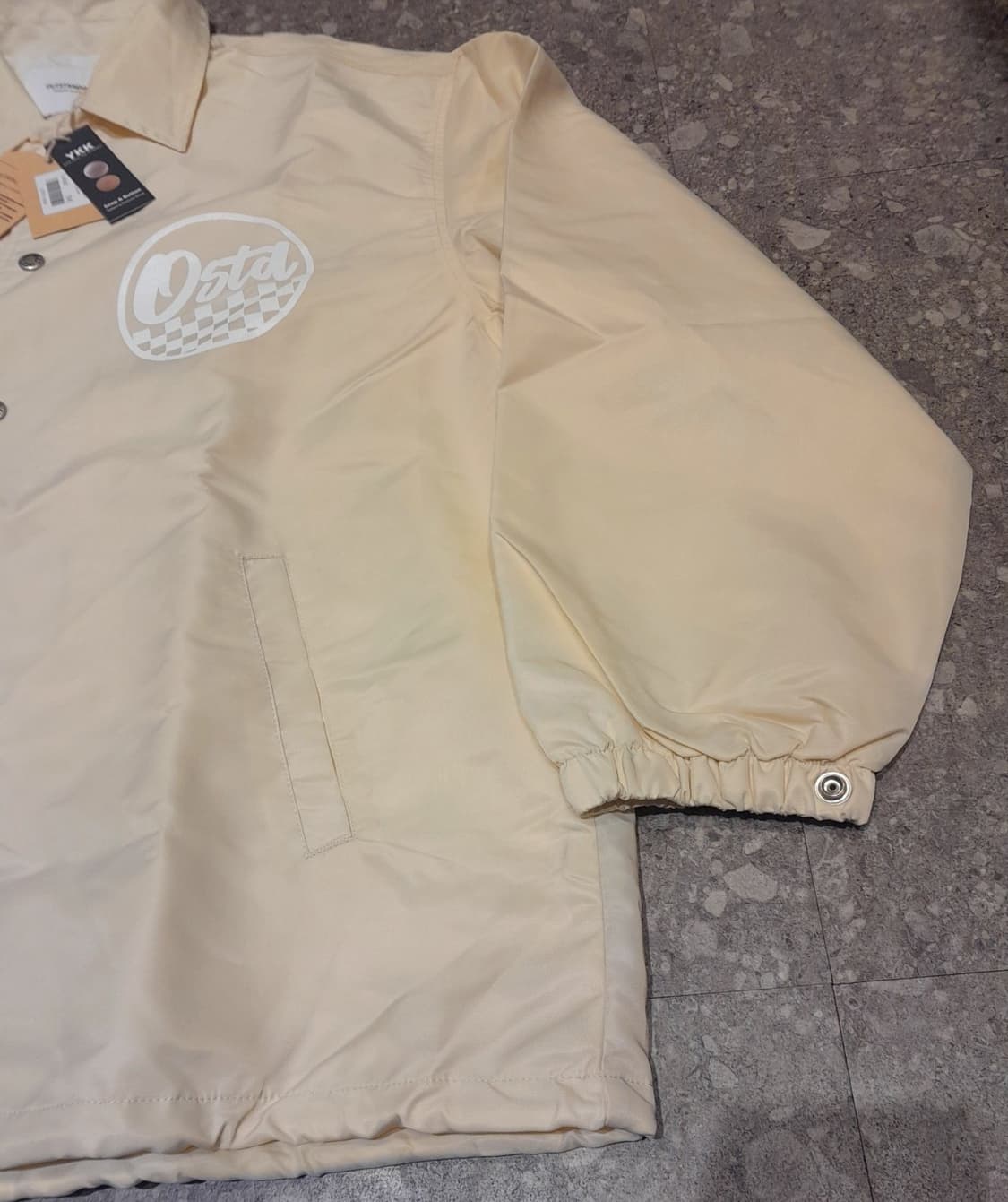 💥(새상품) 아웃스탠딩 코치자켓 아이보리 (2)
 상품이미지6