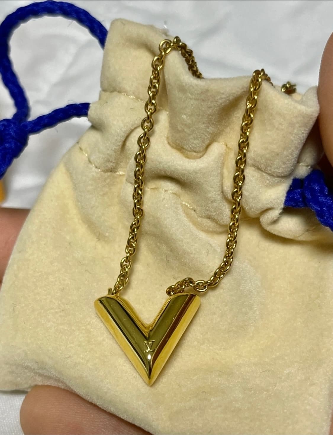 루이비통 에센셜 네크리스 골드 목걸이 상품이미지2