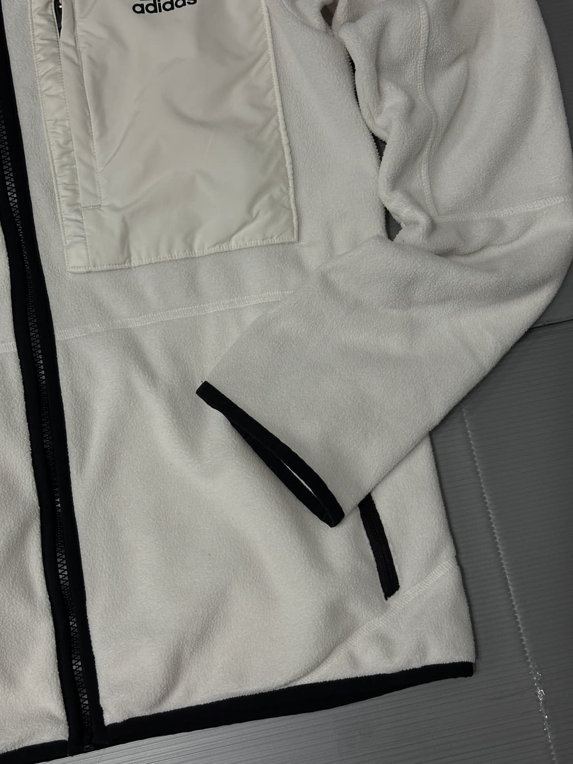 아디다스 서울 후리스 뽀글이 자켓 화이트 S 상품이미지3