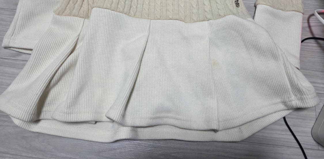 (S) 포어링 스노우볼 원피스 snowball onepiece 아이보리 상품이미지7