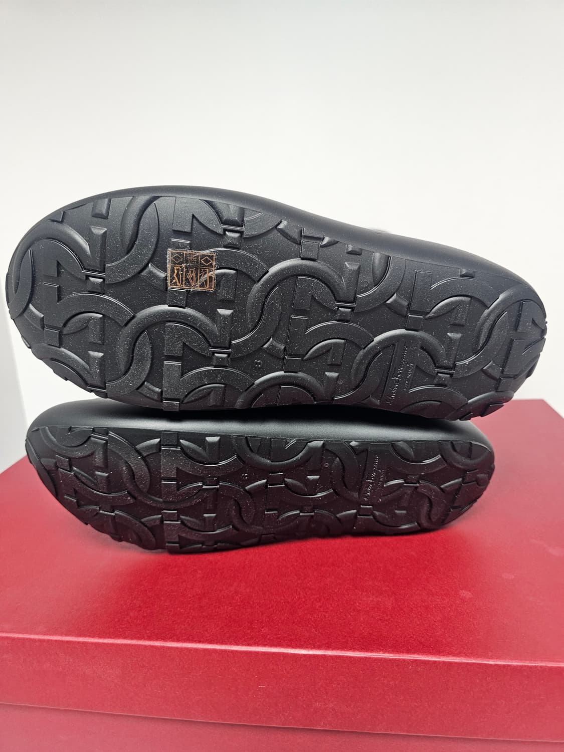 새상품 페라가모 레인/스노우 블랙 간치니 남성 부츠 상품이미지4