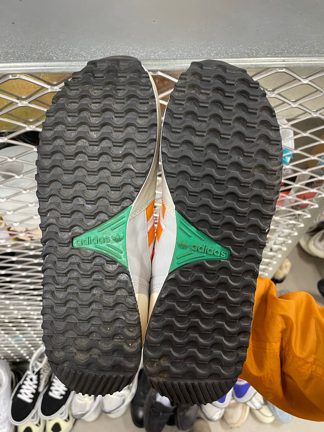 아디다스 ZX 700 화이트 오렌지 265 상품이미지6