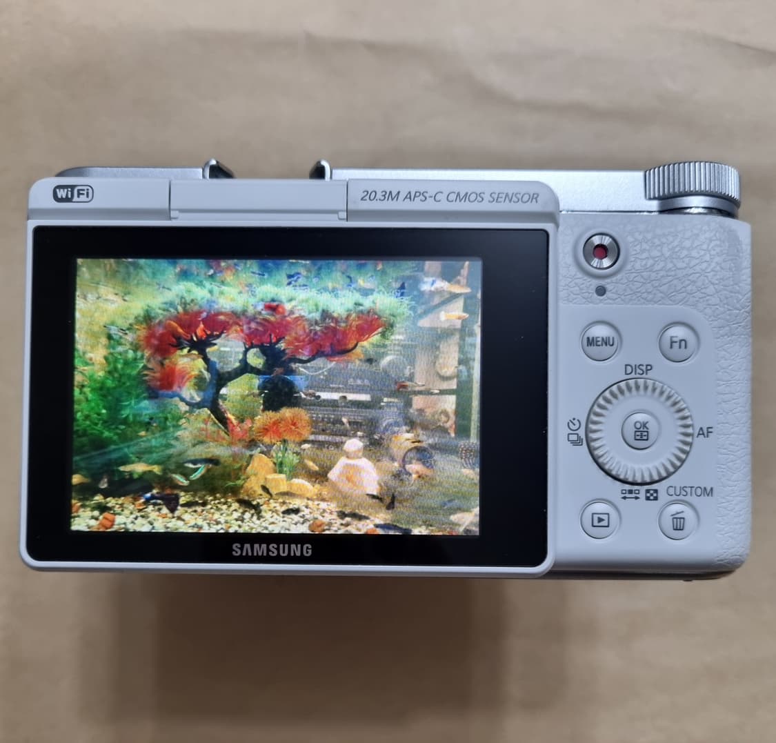삼성 미러리스 카메라 NX3000과 16-50mm 렌즈팝나다. 상품이미지3