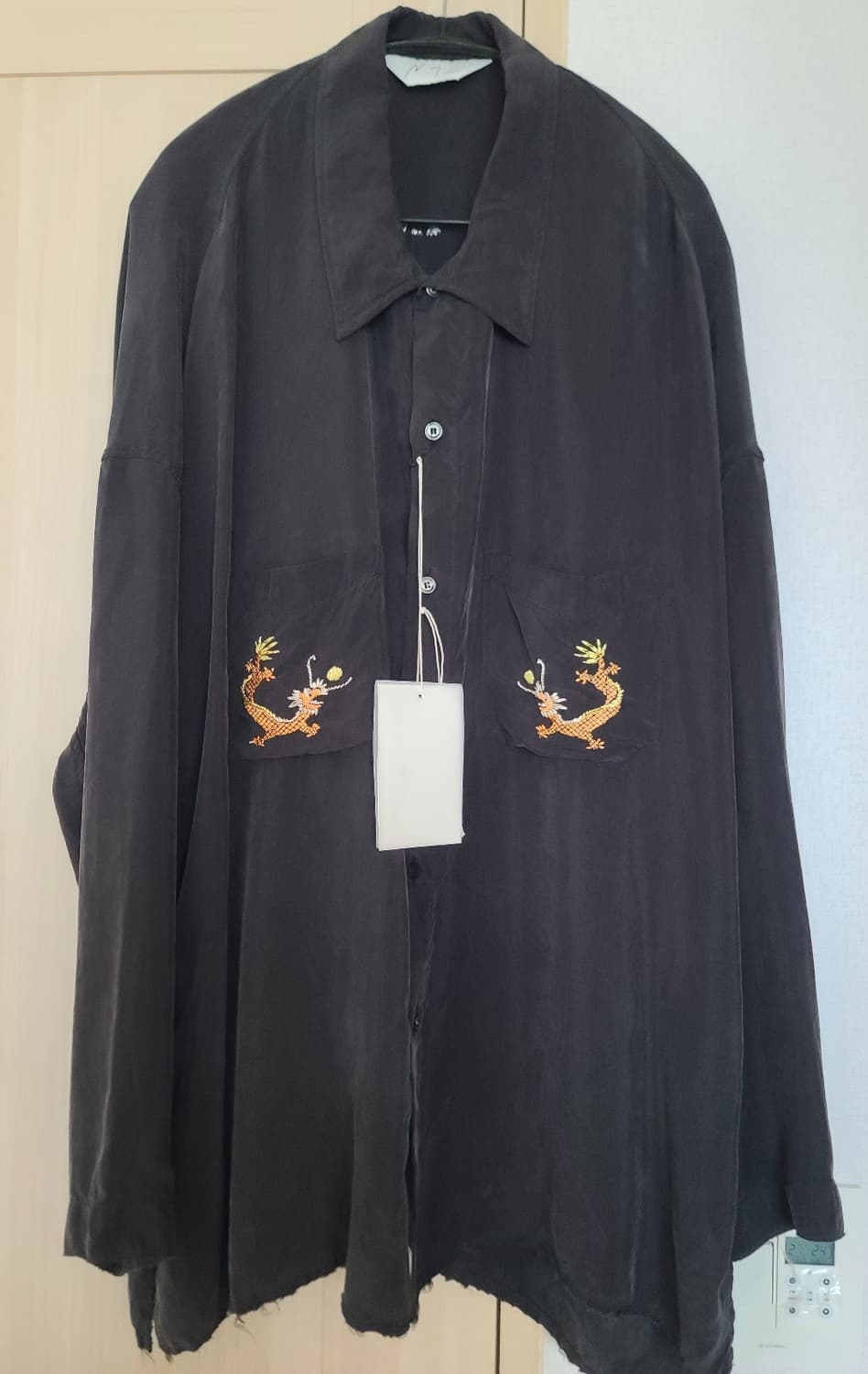 [2] 안셀름 AGING EMBROIDERY SHIRT 셔츠 블랙 상품이미지3
