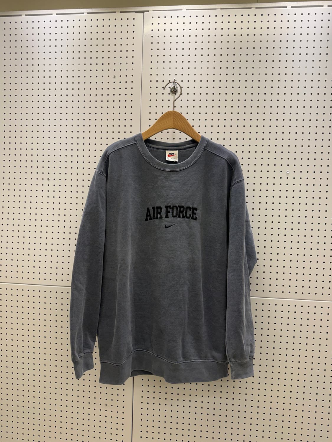 나이키 에어포스 자수 로고 맨투맨 U1699 상품이미지2