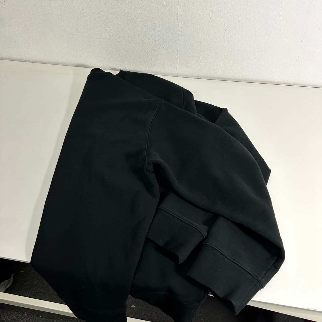 L 소버먼트 블랙 오버핏 헤비 맨투맨 상품이미지4