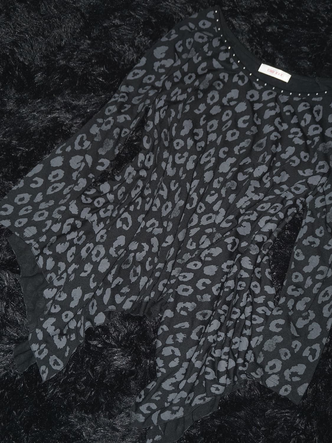 (chuxxx) neck rhinestone long sleeve  상품이미지2