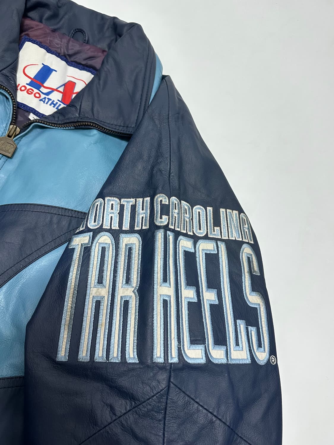 Logo Athletic 90s shark tooth 가죽 바시티자켓 상품이미지2