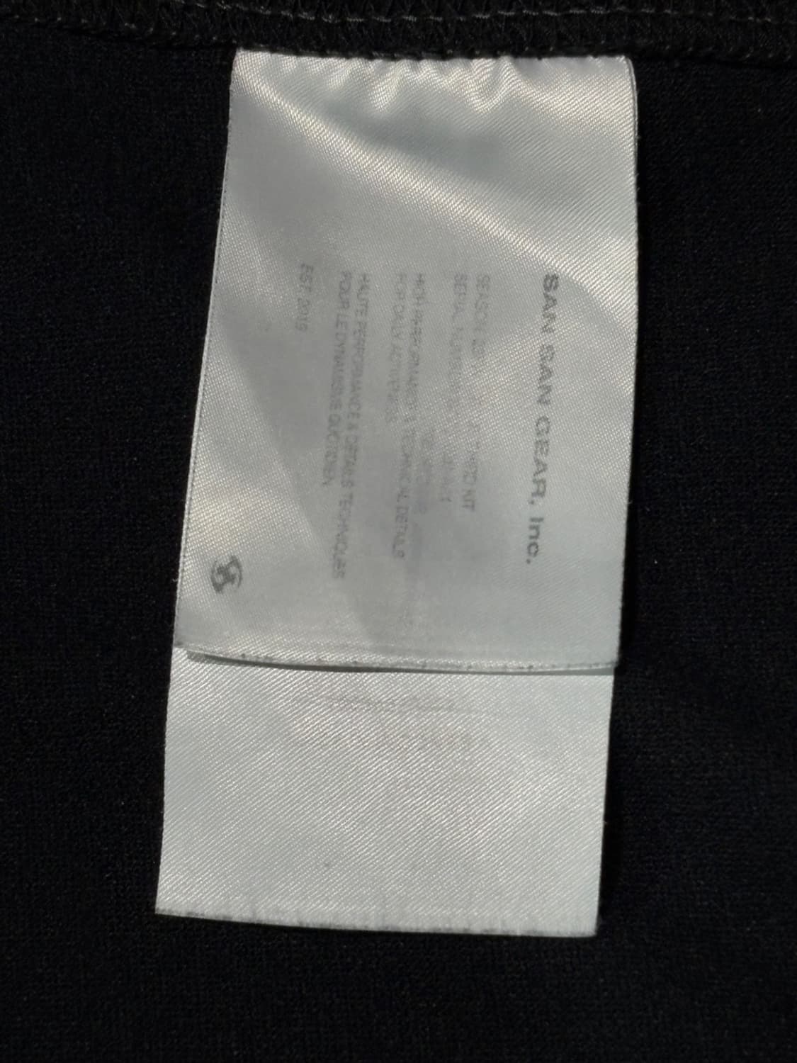 23fw 산산기어 스티치 롱슬리브 블랙 상품이미지5