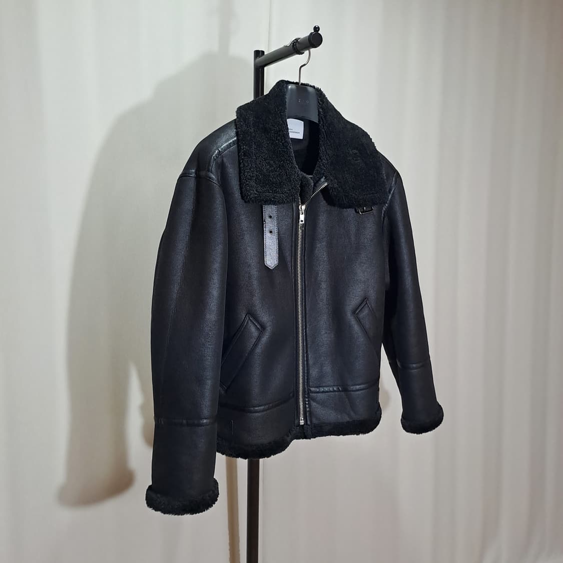 (새상품급) 킨록 23FW 비건레더 무스탕 100 A982 상품이미지3