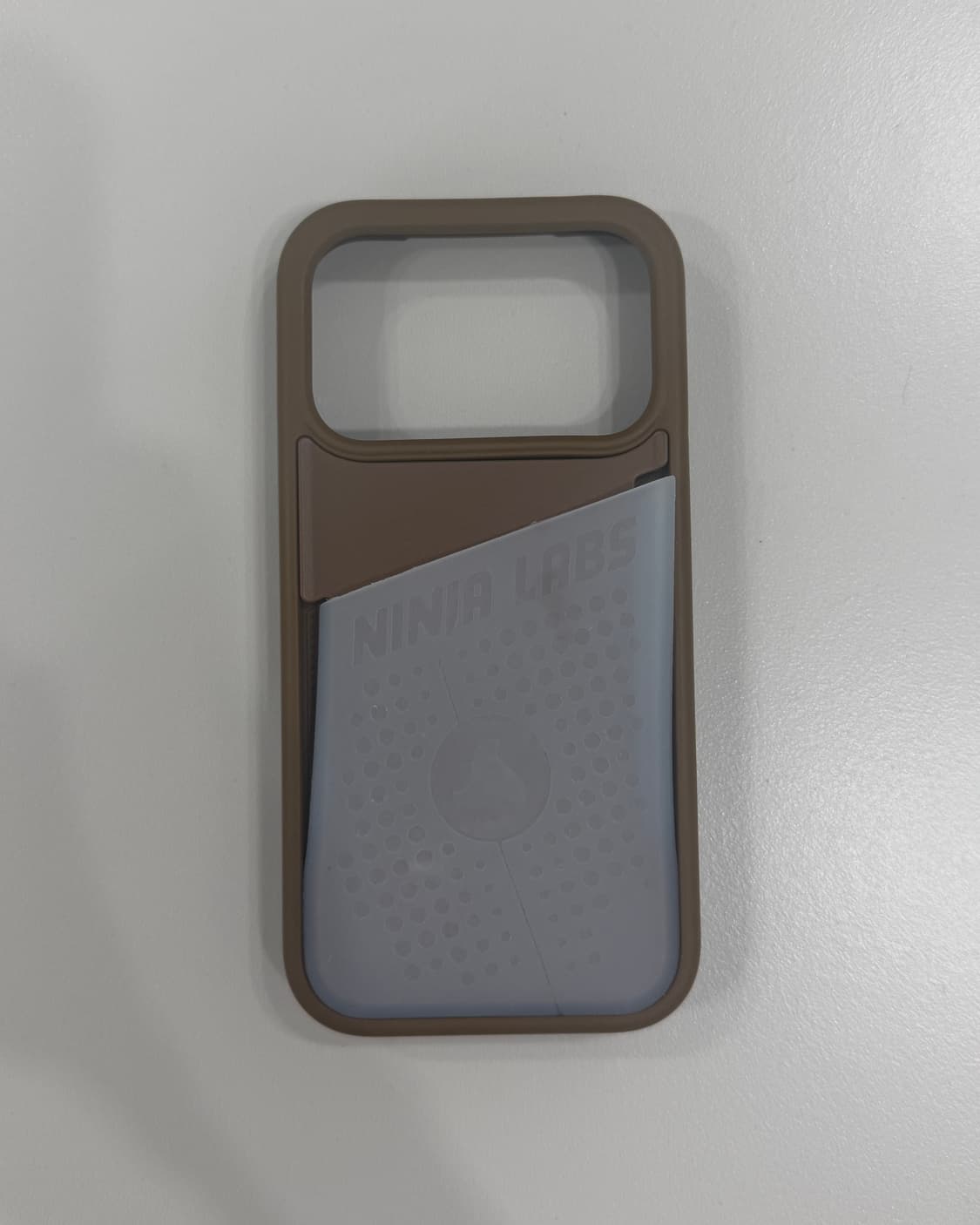 닌자랩스 아이폰 17 프로 케이스 모카투명 상품이미지1