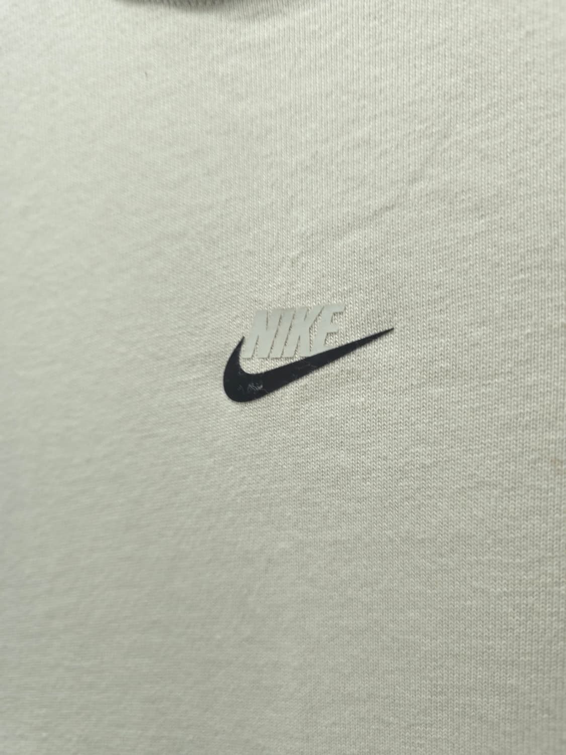​나이키 센터 스우시 백지퍼 포켓 반팔 티셔츠 (100) 상품이미지3