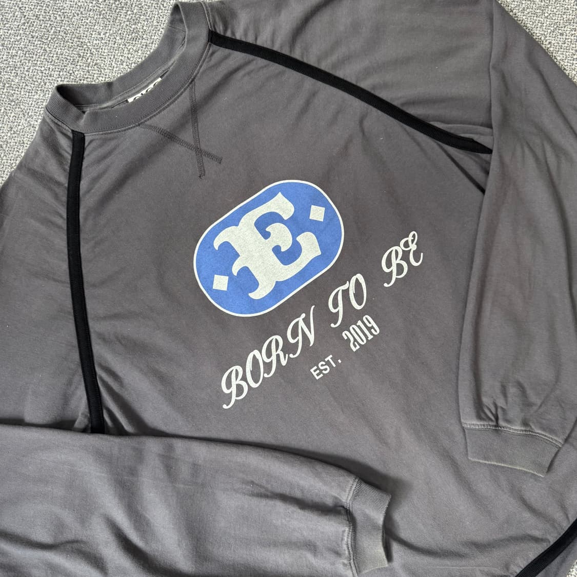 (ETCE)Caesar Emblem Long Sleeve 상품이미지2