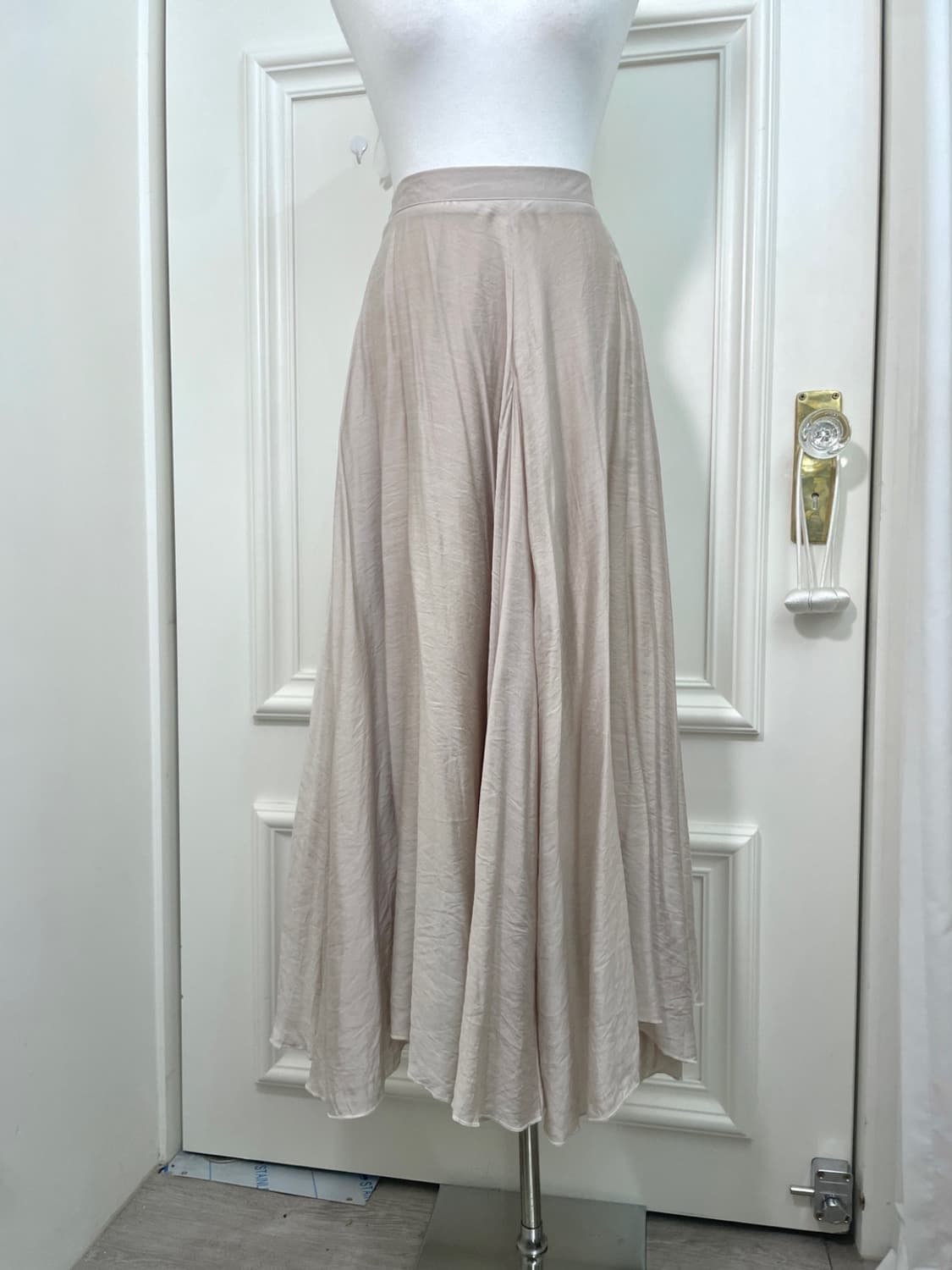 gray beige back banding unbalance long s 상품이미지5