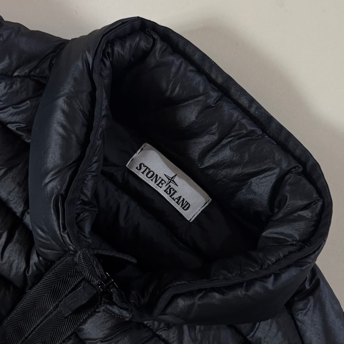 [XXL/당일출고]스톤아일랜드 룸우븐 경량패딩 상품이미지3