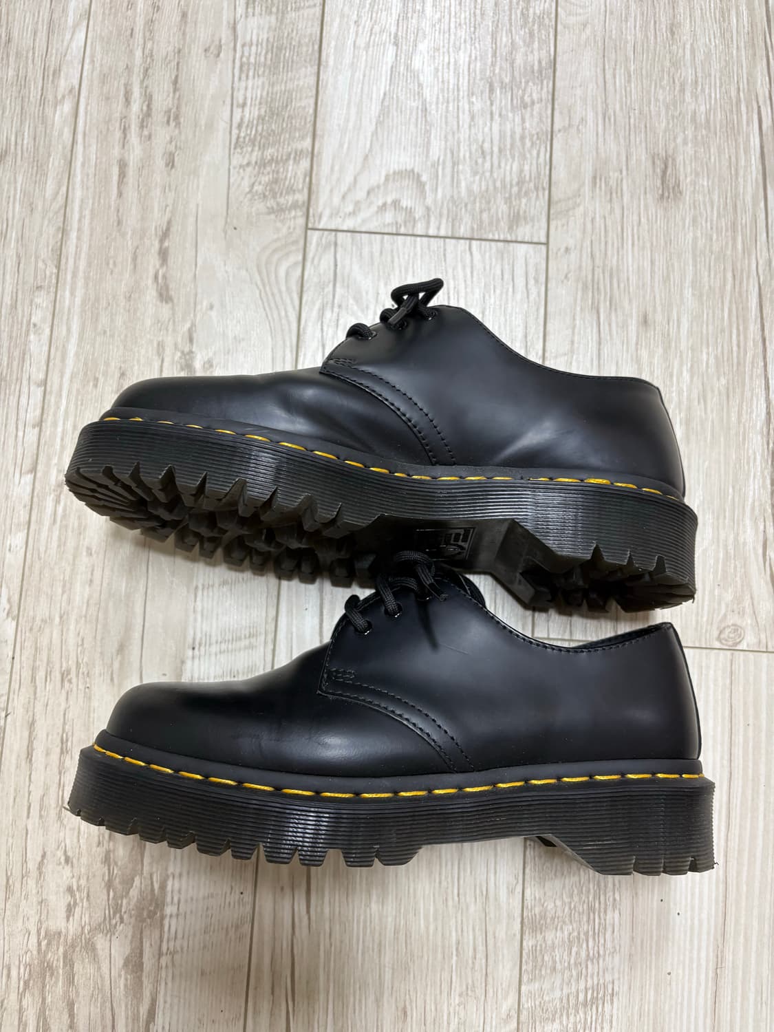 닥터마틴 1461 3홀 벡스 240 상품이미지2