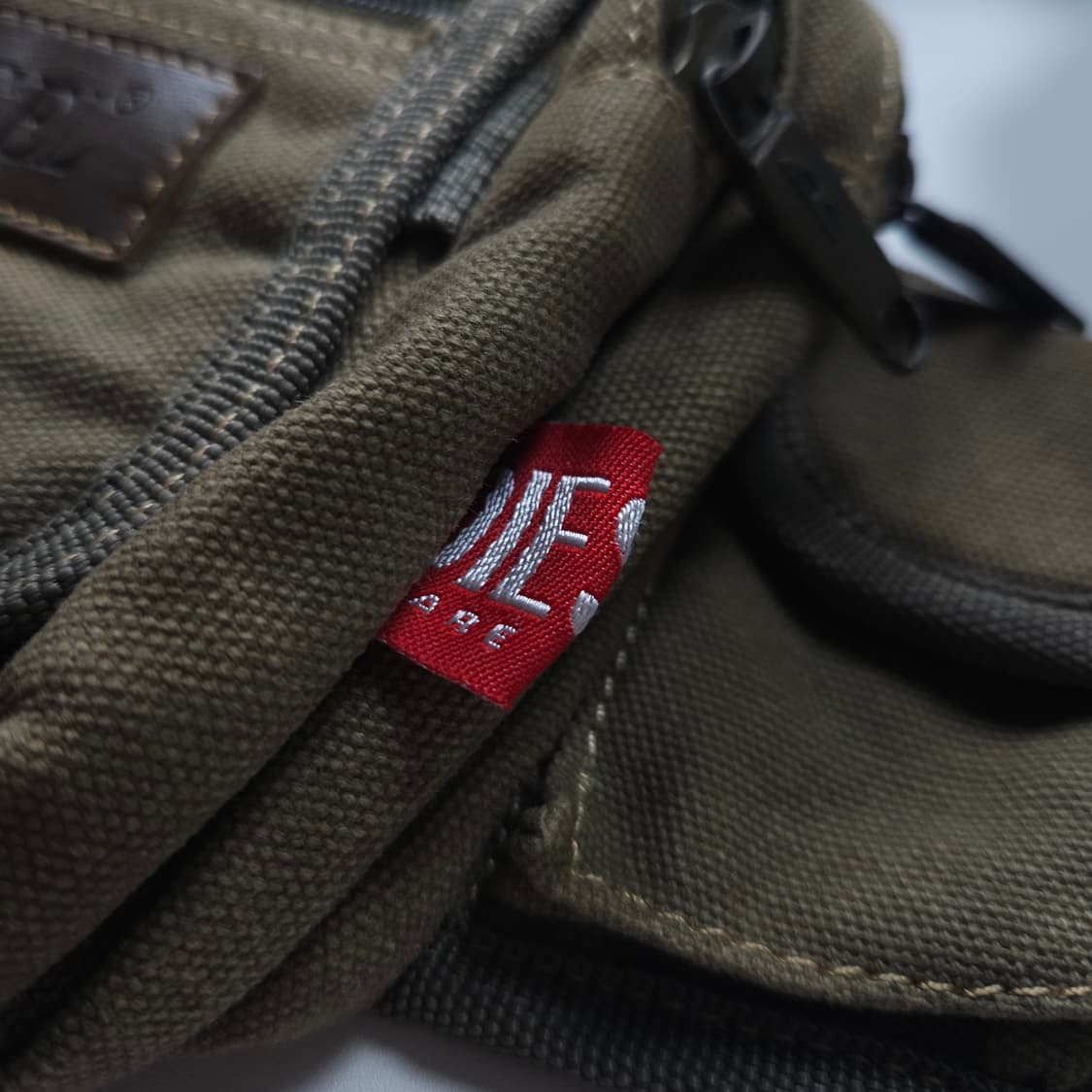 디젤 y2k 빈티지 버클 캔버스 웨이스트백 (OS)
 상품이미지4