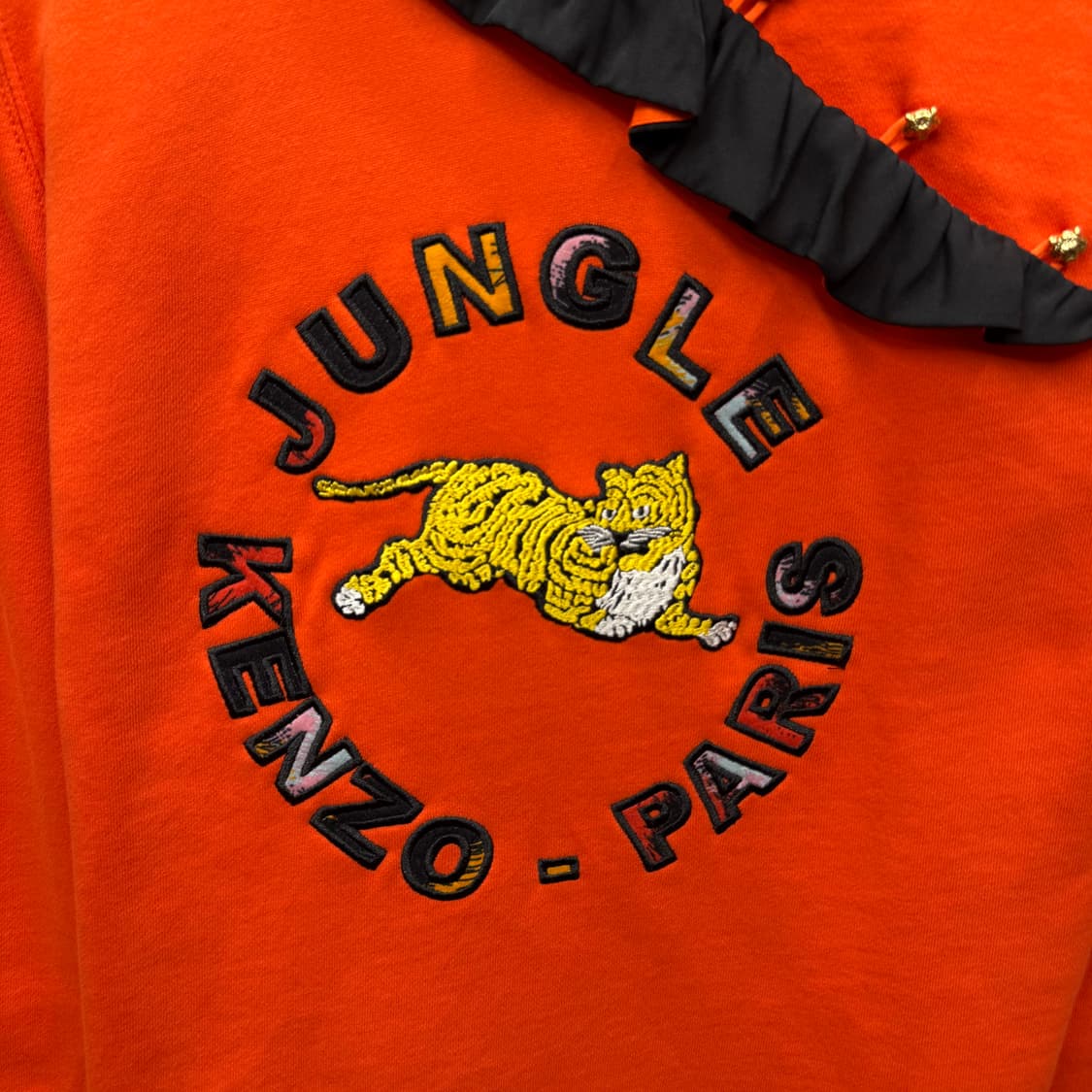 겐조 X H&M 맨투맨 전면 정글 타이거 로고 포인트 오렌지 상품이미지5