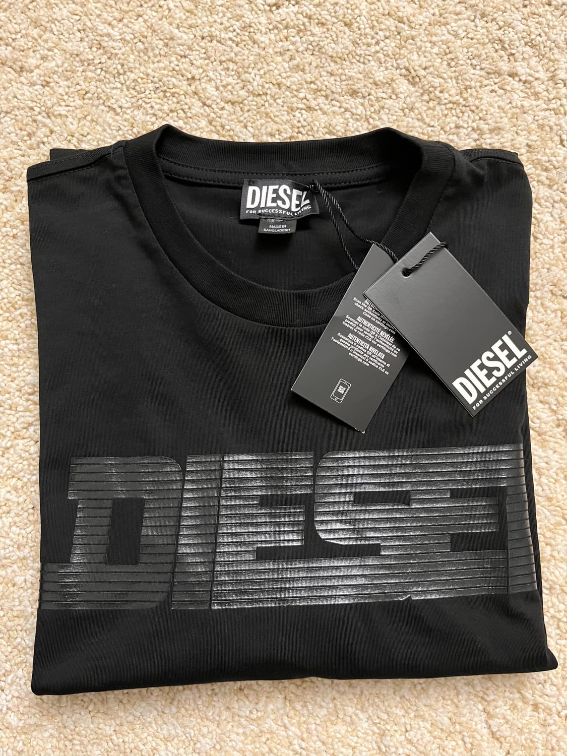 [새상품/정품] 디젤 T-JUST 12-5 유광 로고 반팔티 블랙 M 상품이미지6