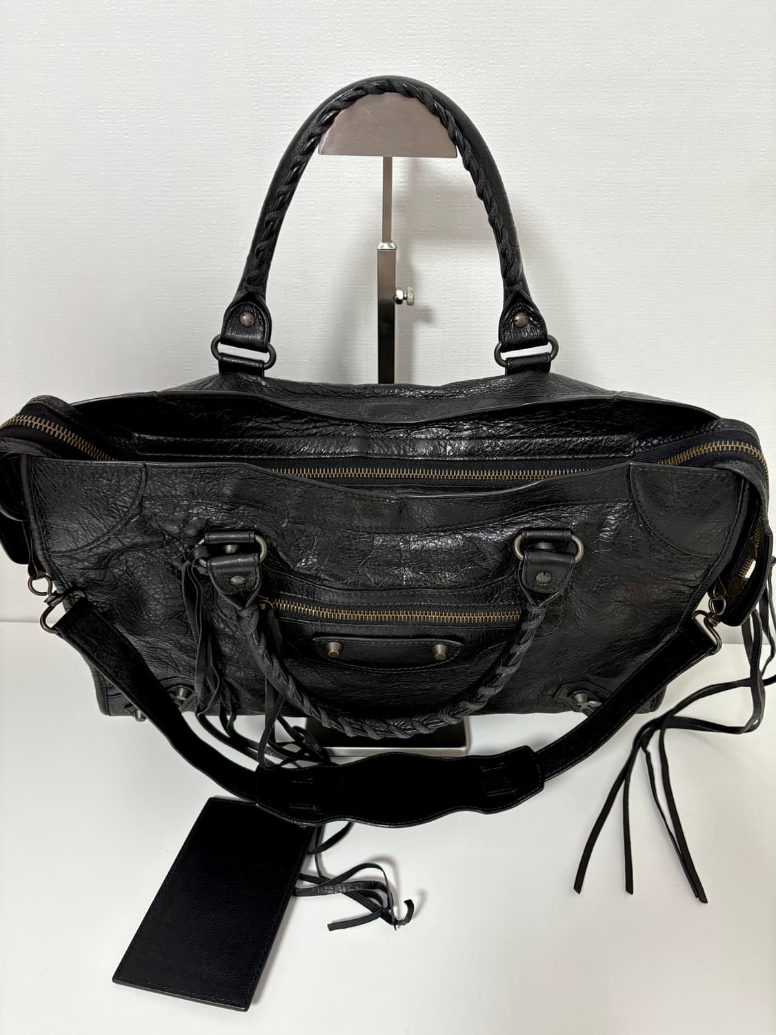 발렌시아가 시티 모터백 블랙 미디움 상품이미지2