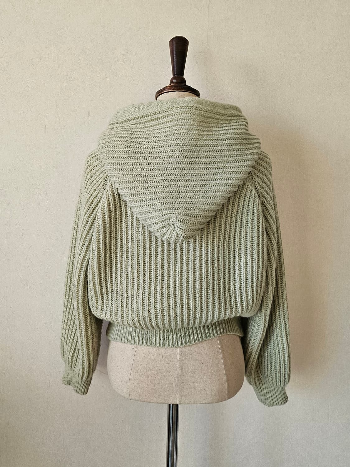 세이지 크롭 니트 후드집업 / 여리핏 볼륨소매 피스타치오 봄후드니트 상품이미지10