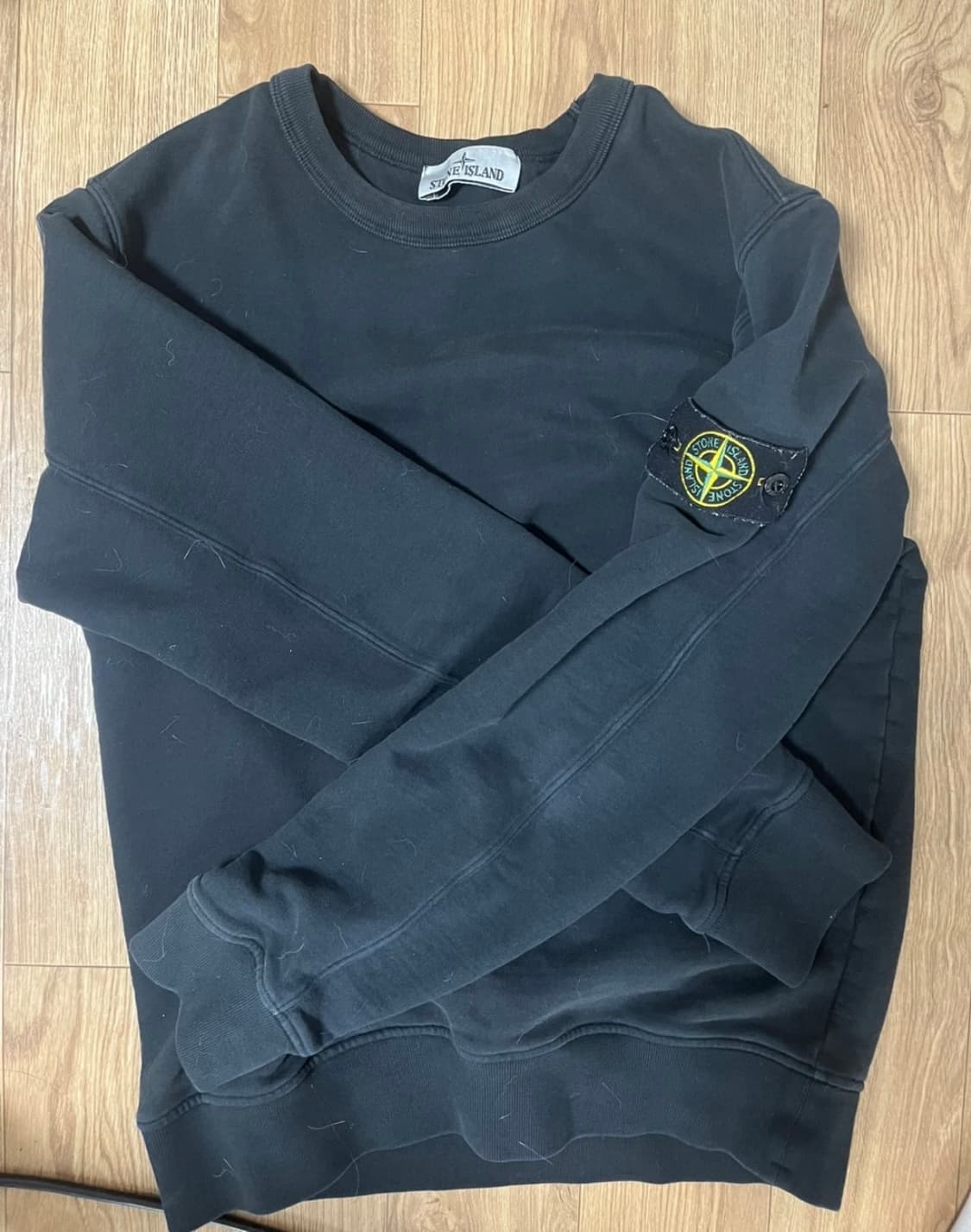 스톤아일랜드 63020 블랙 맨투맨 상품이미지1