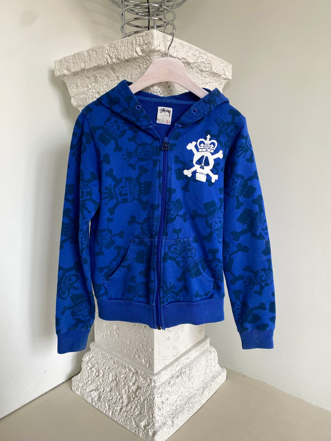 스투시 스컬 시티 후드집업 상품이미지1