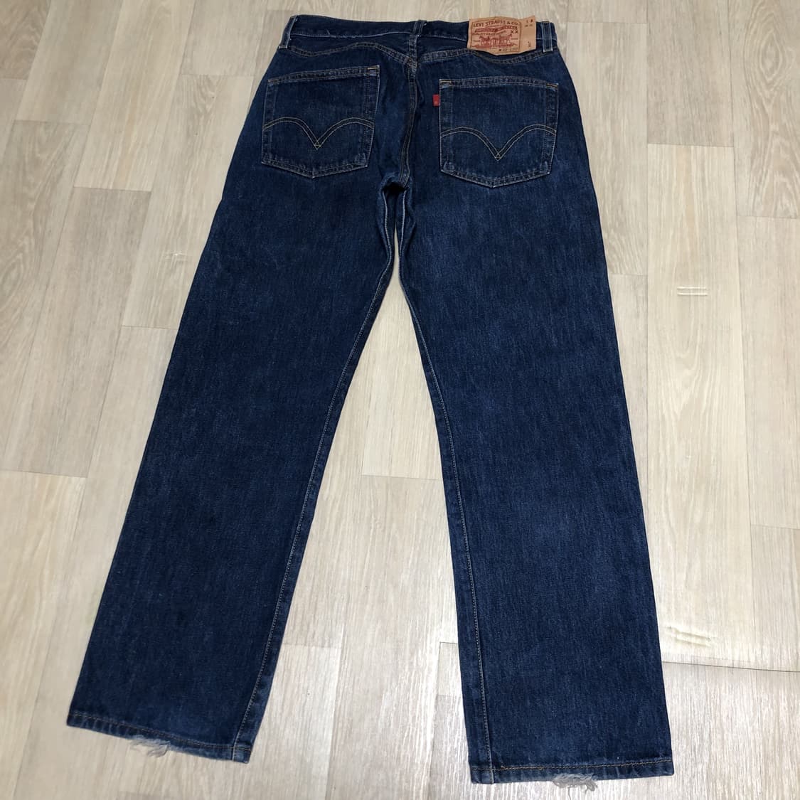 (31) 00's 리바이스 Levi's 501 스트레이트핏 중청 데님 상품이미지9