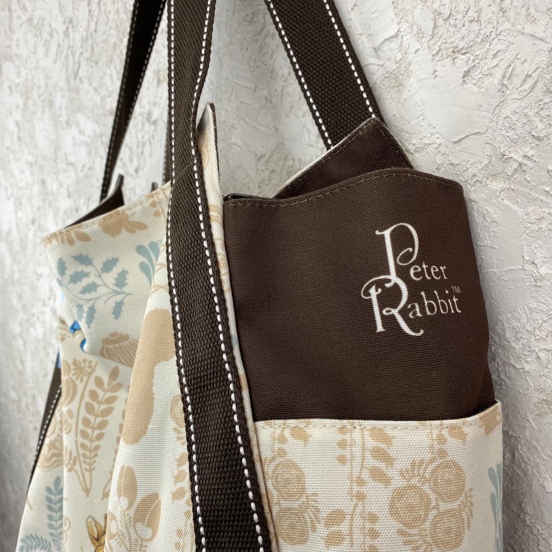 피터 레빗 풀 프린팅 토트 백 상품이미지2